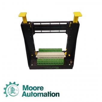 MURR 63010 Card Holder